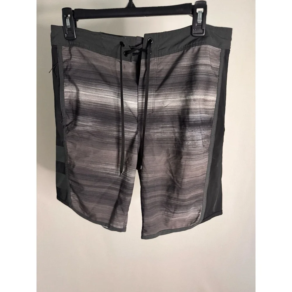 Hurley - Phantom Board Shorts Striped Gradient - Grey Black -‎ 29 - Mens